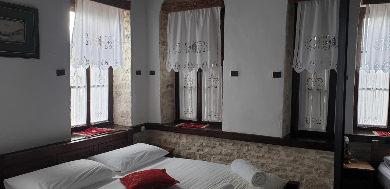 Silver Hill Guesthouse Gjirokastra Zewnętrze zdjęcie